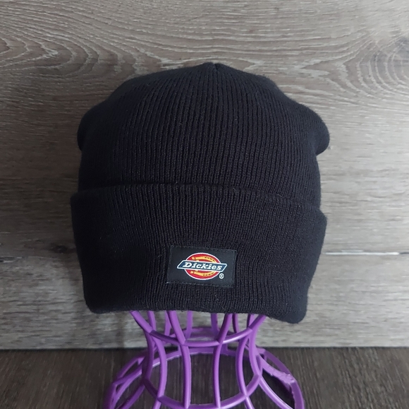 Dickies Black Knit Beanie - Picture 1 of 4